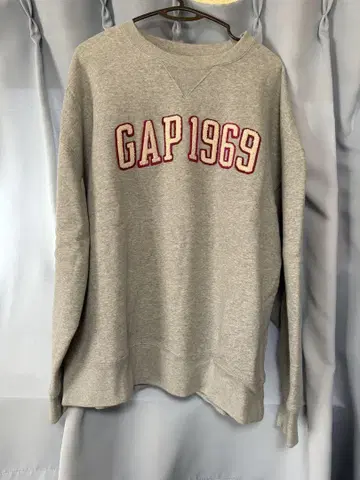 GAP 1969 그레이 트레이닝 맨투맨