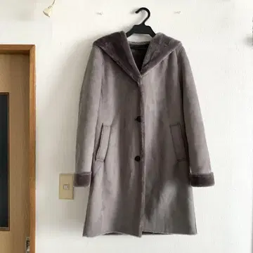 새상품급 유니클로 무스탕 코트 그레이 UNIQLO 롱 코트