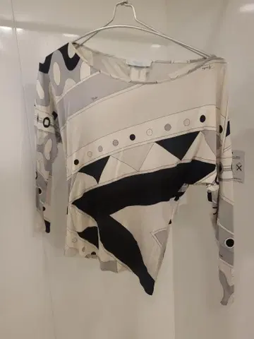 EMILIO PUCCI 긴팔 셔츠 사이즈 34 이탈리아제
