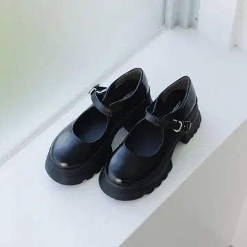Kastane 통굽 멜리 제인 슈즈