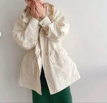 이에나 타프타 후드 자켓