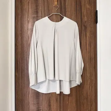Ballsey(보르지) 스트레치 저지 넥턱 풀오버