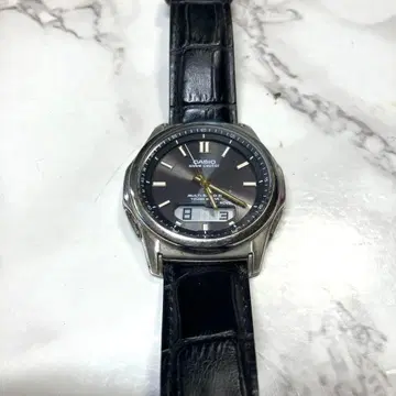 카시오 손목시계 남성용 웨이브셉터 WVA-M630L-1A2JF