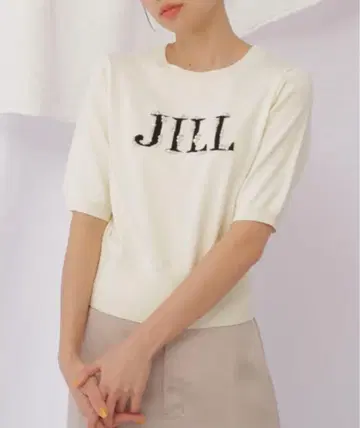 JILL by JILL STUART 반팔 로고 자카드 비쥬 니트