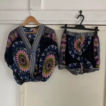 보헤미안 스타일 셋업 네이비 계열