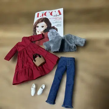 리카짱 VERY 콜라보 옷 갈아입기 의류 세트