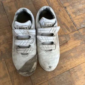 ZETT 화이트 스파이크 슈즈 26cm