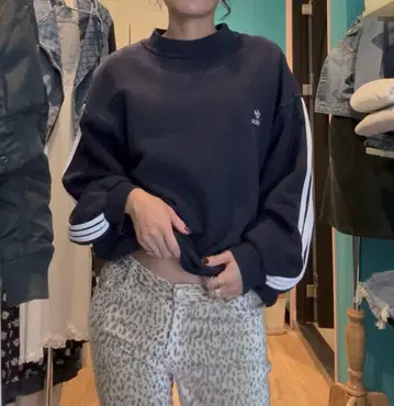 adidas 네이비 맨투맨 트레이닝복