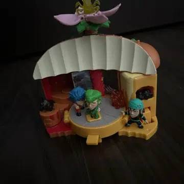 트리코 그루메 배틀 피규어