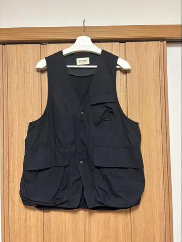 BEAMS BOY 헌팅 베스트