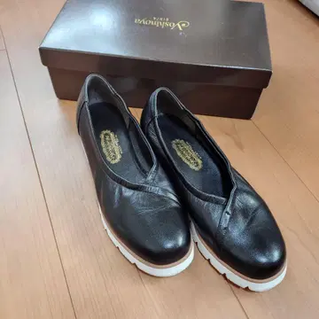 [가격 인하] 긴자 요시노야 펌프스 천연 가죽 블랙