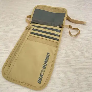 SEA TO SUMMIT 여권 케이스 베이지