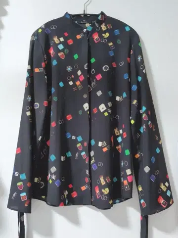 [컨디션 최상] 폴 스미스 가을 상품 보석 패턴 블라우스 40