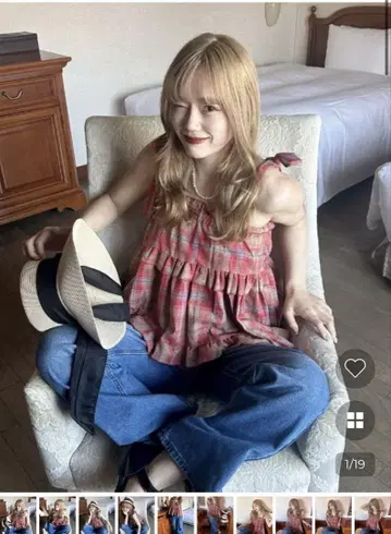 레드 계열 체크 슬리브리스 튜닉