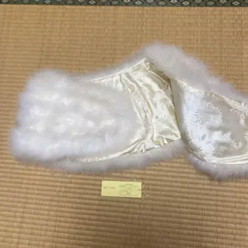 쇼와 레트로 화이트 퍼 기모노 숄