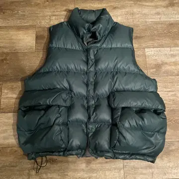 다이와 다크 그린 다운 베스트