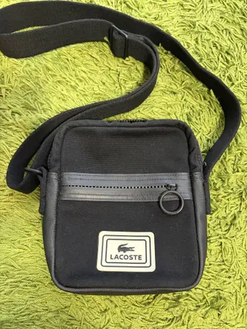 LACOSTE 블랙 숄더백