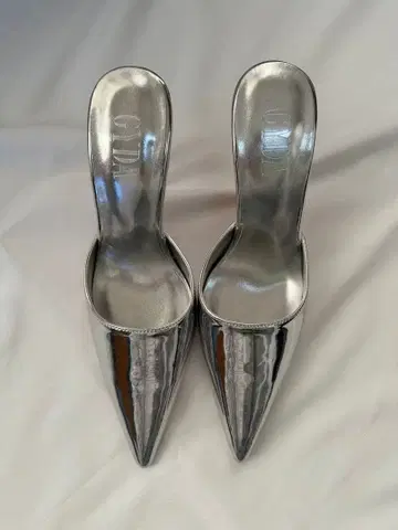 [ GYDA ] 메탈릭 포인트 뮬