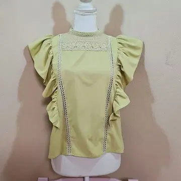 안데뮤의 아주 멋진 버터플라이 블라우스