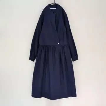 a piece of Library 린넨 스탠드 카라 원피스