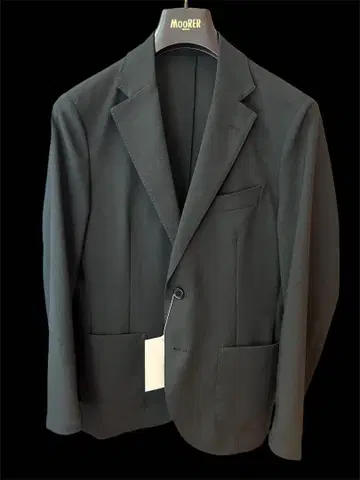 미사용 새상품 매킨토시 필로소피/울트라 라이트/블랙 자켓 S