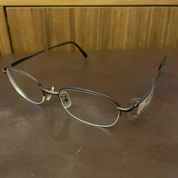 Guy Laroche 오벌 렌즈 [ 새상품급 ]