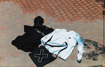 BEAMS The xx 내한 기념 콜라보 사코슈 블랙 jamie romy