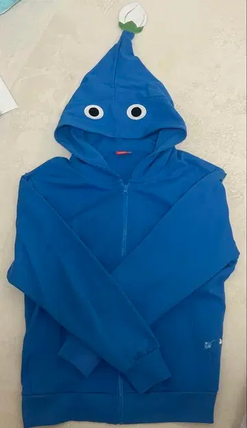 파랑 피크민 후드티