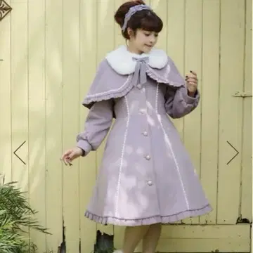 axes femme kawaii 케이프 포함 롱 코트 화이트 일부 부족