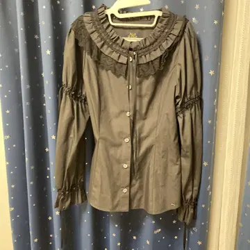 앨리스와 해적들 블라우스 블랙 시착만 한 새상품