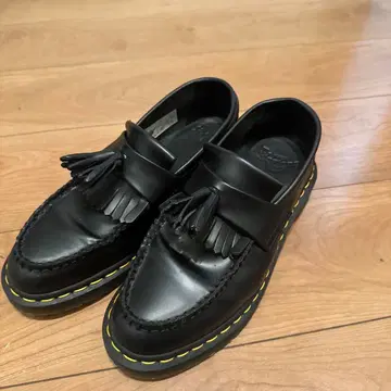 Dr. Martens 블랙 프린지 로퍼 UK 8