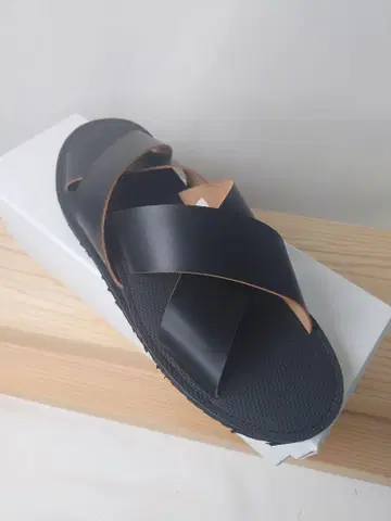 코도반 샌들