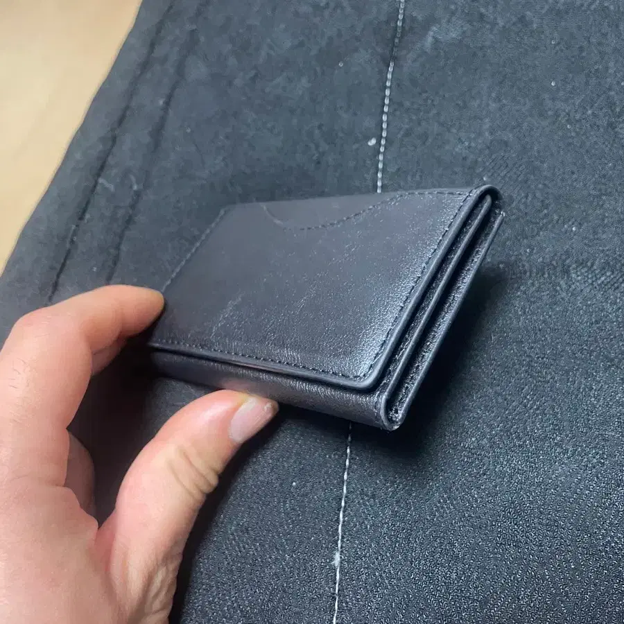 Smartphone magnetic attachment portable mini wallet on Bunjang Global Site.