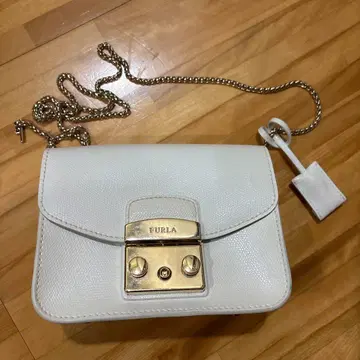 FURLA 화이트 숄더백