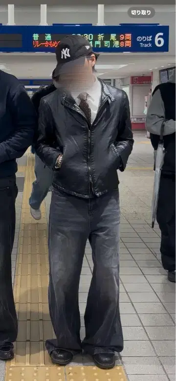 페이크 레더 자켓 짧은 기장 더블 지퍼