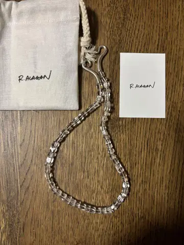 R. Alagan 크리스탈 목걸이