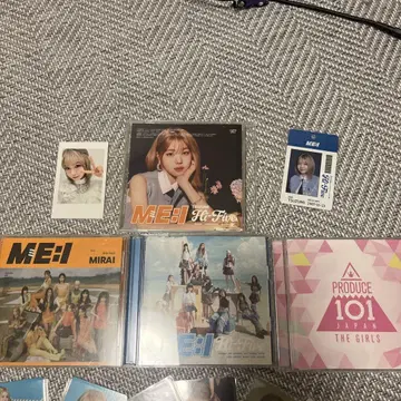 ME:I CD와 일프 CD와 포토 카드 세트