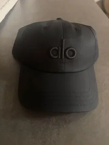 alo 블랙 off duty 캡