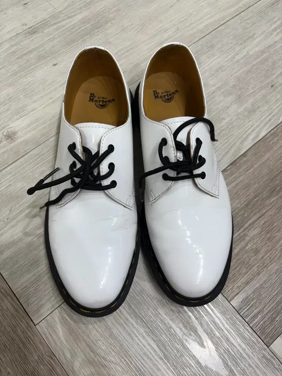 MARTENS 닥터마틴 Martens Patent White UK9 #닥터마틴1461