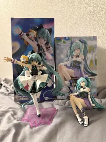 하츠네 미쿠 피규어 2개 세트