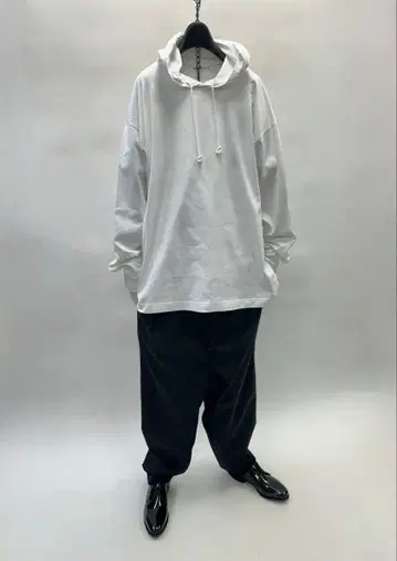 시착만 한 상품 Sans limite 산리미트 후드 롱T 사이즈 3