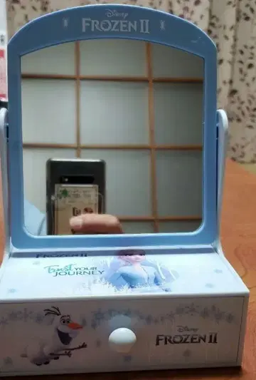 Disney Frozen II 거울 포함 수납 박스