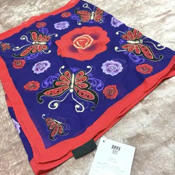 [ 초레어 ] ANNA SUI 나비와 장미의 직사각형 스카프
