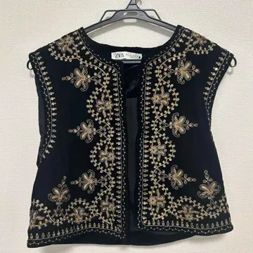 ZARA 벨로아 자수 베스트 골드 블랙 해외 패션 개성파