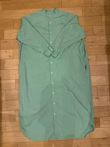 빔즈 보이 민트색 맥시 길이 셔츠 원피스