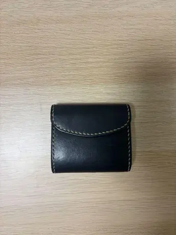 블랙 가죽 3단 폴더형 지갑