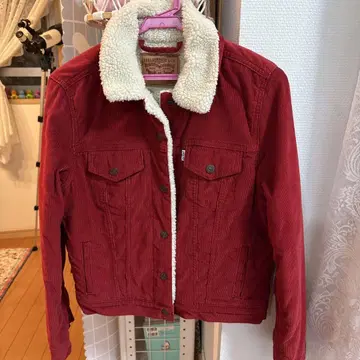 새상품급 빨간색 자켓