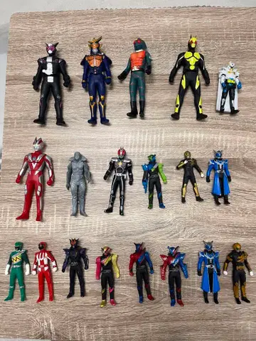 소프트 비닐 슈퍼전대 히어로 피규어 19개 가면라이더 울트라맨 아마존