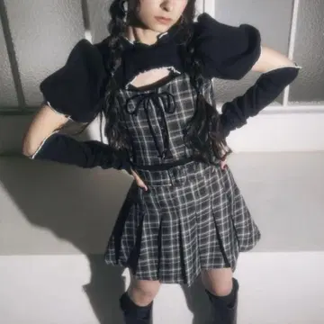 BUBBLES 버블스 레이스업 플리츠 뷔스티에 셋업