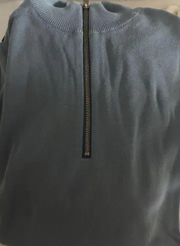 UNITED TOKYO 라이트 블루 하프 지퍼